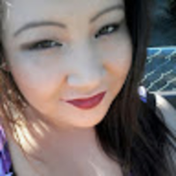 Meet your Posher, Tiffany - Picture 1 of 1